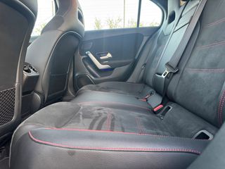 Mercedes-Benz A 180 2020 AMG LINE-thumb-40
