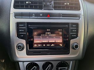 Volkswagen Polo 2015 1.4 TDI LOOK GTD  EURO 6W-thumb-25