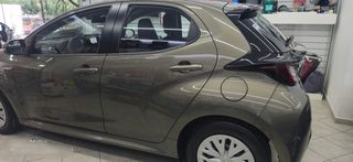 Toyota Yaris 2021 HYBRID AUTOMATIC NAVI CAMERA-thumb-5