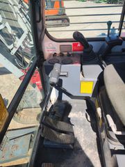 Εκσκαφέας Με Ερπύστριες Takeuchi 2006 ΤΒ153-thumb-1