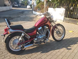 Suzuki Intruder C 2000-thumb-2