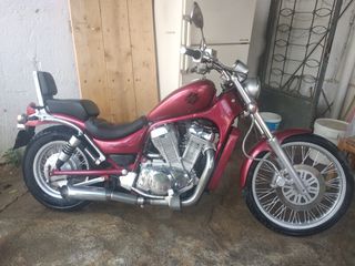 Suzuki Intruder C 2000-thumb-9