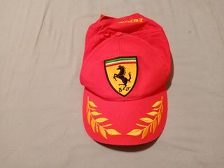 ΚΑΠΈΛΟ FERRARI