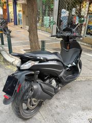 Piaggio Beverly 350 2018-thumb-1