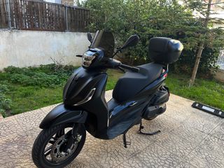 Piaggio Beverly 400 2024 HPE DEEP BLACK