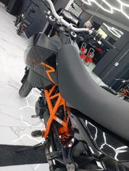 KTM 690 SM 2010-thumb-8