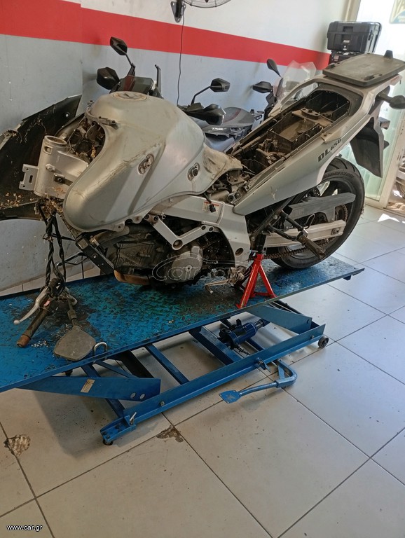 Suzuki V-Strom 650 2004