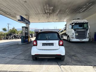 Smart ForTwo 2018-thumb-8