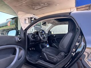 Smart ForTwo 2018-thumb-15