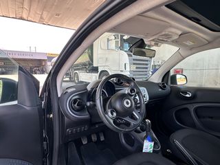 Smart ForTwo 2018-thumb-16