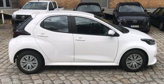 Toyota Yaris 2022 Hybrid 1500cc-thumb-1