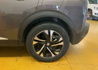 Peugeot 2008 2020 1.2  101 hp   Allure-thumb-6