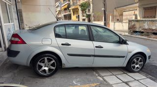 Renault Megane 2003-thumb-7