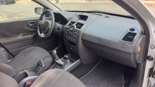 Renault Megane 2003-thumb-46