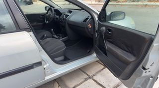 Renault Megane 2003-thumb-49