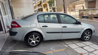 Renault Megane 2003-thumb-15
