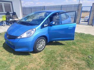 Honda Jazz 2010 1ο ΧΕΡΙ ΕΛΛΗΝΙΚΗΣ ΑΝΤΙΠΡΟΣΩΠΕΙΑΣ face lift-thumb-1