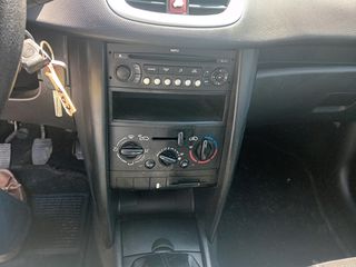 Peugeot 207 2008-thumb-14