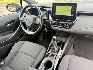 Toyota Corolla 2020 hatchback-thumb-60