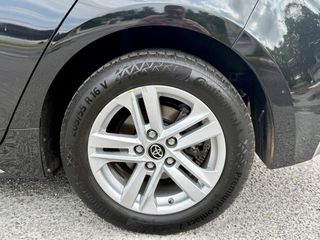 Toyota Corolla 2020 hatchback-thumb-69