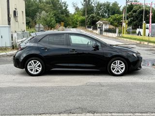 Toyota Corolla 2020 hatchback-thumb-9
