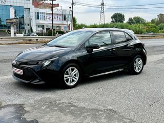 Toyota Corolla 2020 hatchback-thumb-3