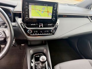 Toyota Corolla 2020 hatchback-thumb-43