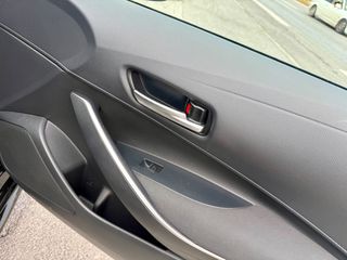 Toyota Corolla 2020 hatchback-thumb-54