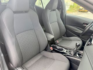 Toyota Corolla 2020 hatchback-thumb-58