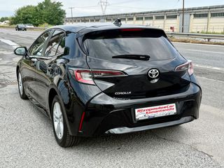 Toyota Corolla 2020 hatchback-thumb-11