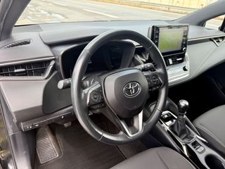Toyota Corolla 2020 hatchback-thumb-34