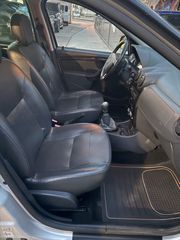 Dacia Duster 2011-thumb-16