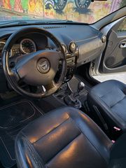 Dacia Duster 2011-thumb-21