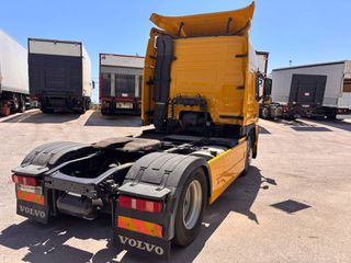 Volvo 2013 FM-thumb-2