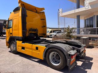 Volvo 2013 FM-thumb-4