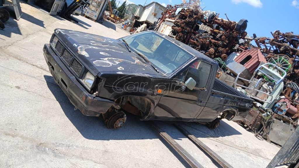 NISSAN PICK UP 1990