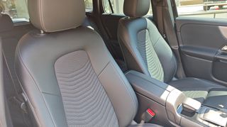 Mercedes-Benz GLA 200 2021 STYLE LINE 163HP-thumb-6