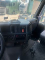 Volvo 2007 FH13 440-thumb-20