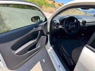 Audi A1 2012-thumb-9