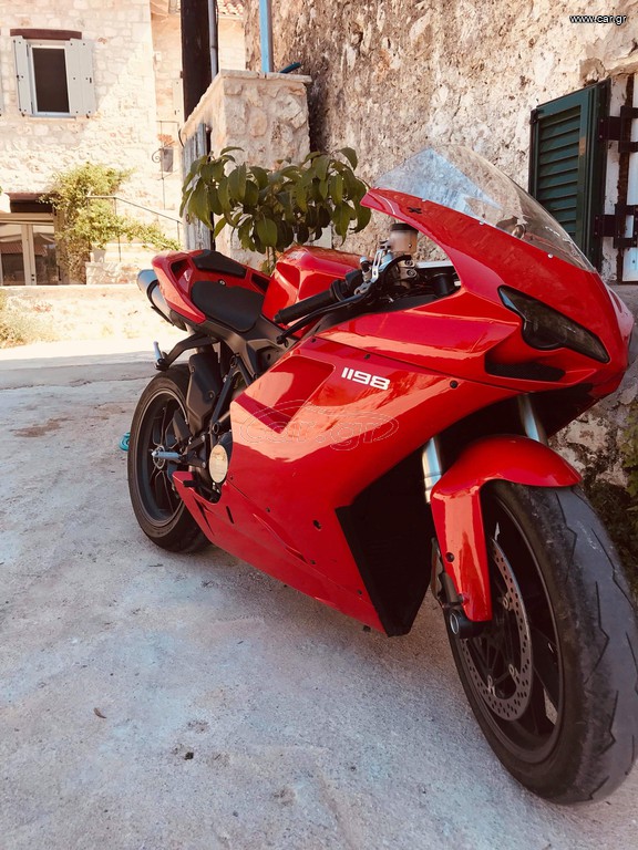 Ducati 1198 2011
