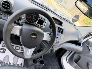 Chevrolet Spark 2011 1.0 16V (68 Hp) 4-κύλινδρος-thumb-8