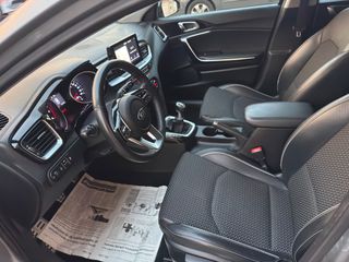 Kia Ceed / cee'd 2019 1.6 Full Extra-thumb-41