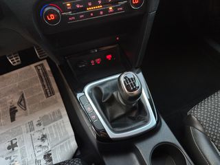 Kia Ceed / cee'd 2019 1.6 Full Extra-thumb-44