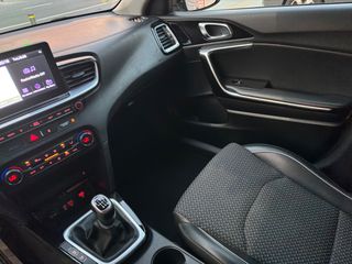 Kia Ceed / cee'd 2019 1.6 Full Extra-thumb-50