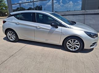 Opel Astra 2021-thumb-1