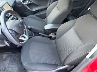 Peugeot 208 2019-thumb-10