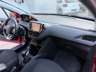 Peugeot 208 2019-thumb-21
