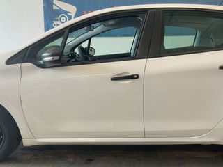 Peugeot 208 2015 Peugeot 208 1.6 Blue-HDi Affaire Pack Clim-thumb-6