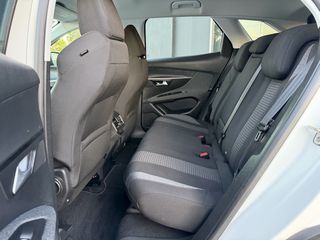 Peugeot 3008 2018 Active-thumb-21