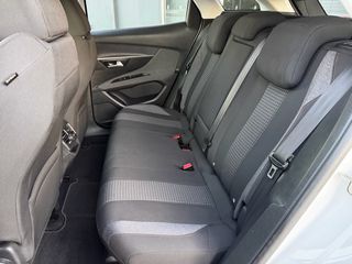 Peugeot 3008 2018 Active-thumb-22